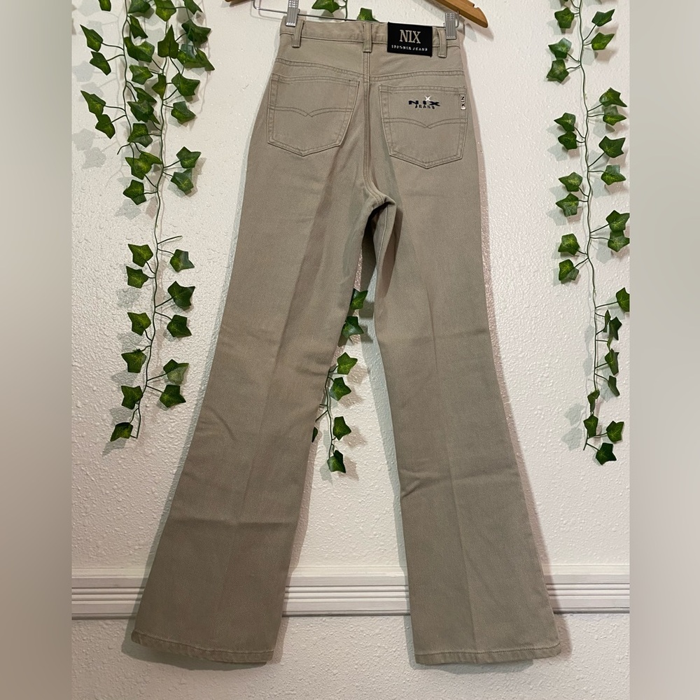 Nix Jeans
